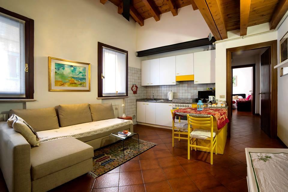 Holiday Treviso Suite Lombardi Bagian luar foto