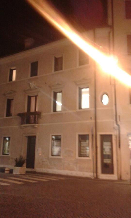 Holiday Treviso Suite Lombardi Bagian luar foto