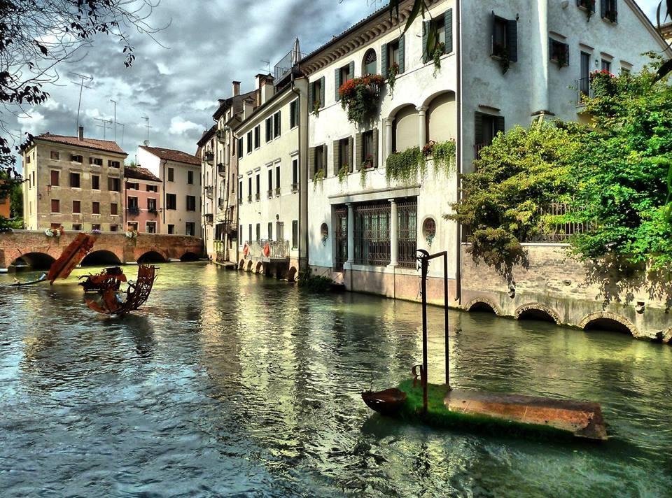 Holiday Treviso Suite Lombardi Bagian luar foto