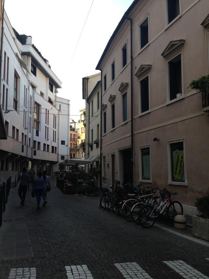 Holiday Treviso Suite Lombardi Bagian luar foto